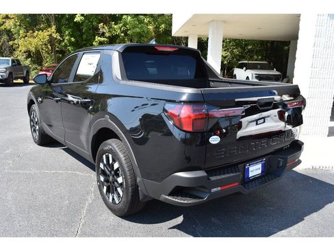 New 2026 Hyundai Santa Cruz SE image 3