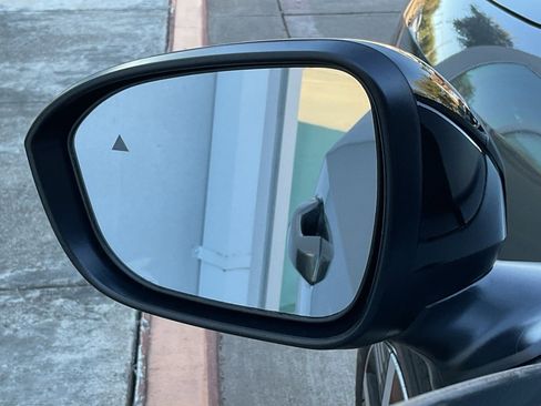 New 2026 Nissan Kicks SV w/ SV Premium Package image 9