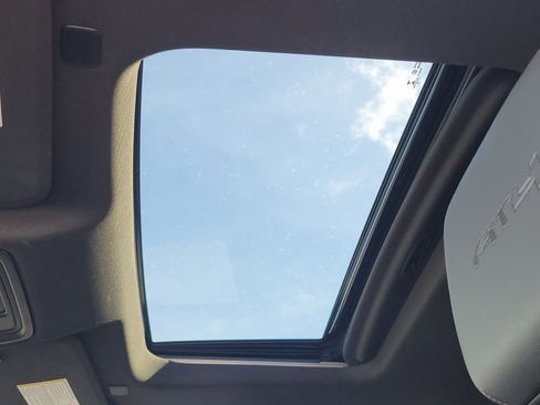 Used 2020 GMC Sierra 1500 AT4 w/ AT4 Premium Package image 17