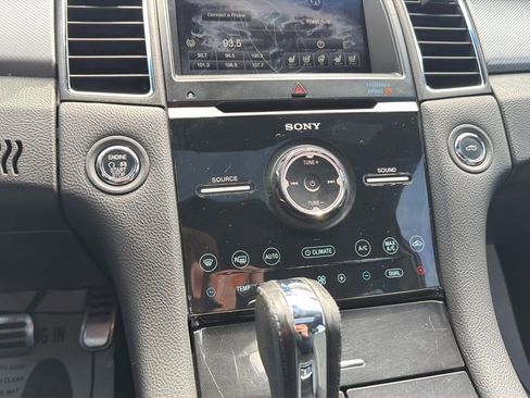 Used 2015 Ford Taurus SHO w/ Technology Package AWD/4WD image 31