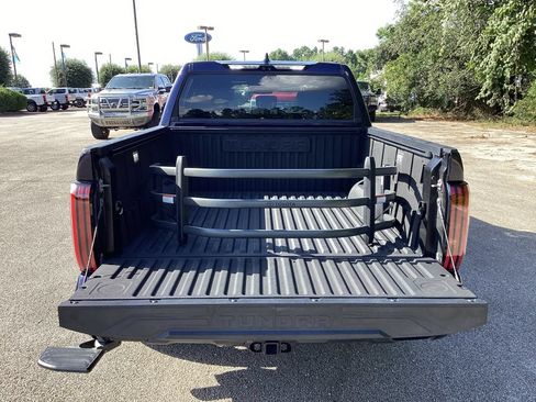 Used 2023 Toyota Tundra Platinum AWD/4WD image 11