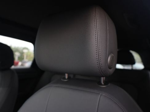 Used 2025 Audi Q3 2.0T Premium AWD/4WD image 24