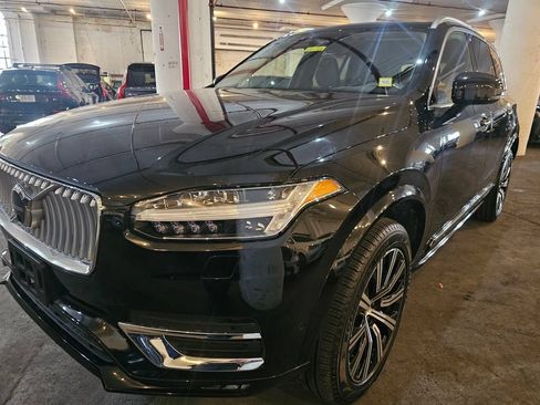 Certified 2023 Volvo XC90 B6 Plus AWD/4WD image 1