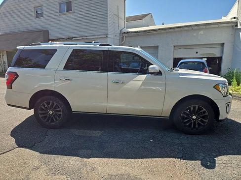 Used 2019 Ford Expedition Limited w/ Driver Assistance Package AWD/4WD image 9