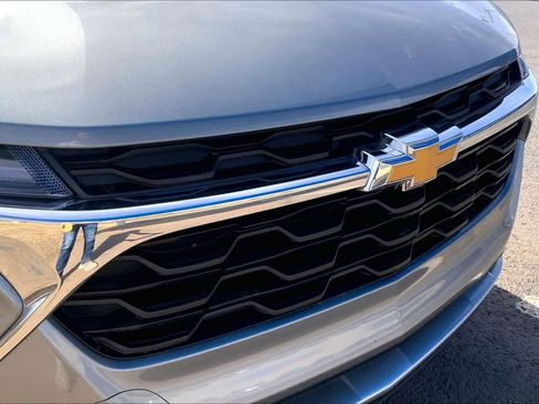 Used 2025 Chevrolet Trax LT w/ LT Convenience Package image 29