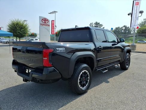 Used 2026 Toyota Tacoma TRD Off-Road AWD/4WD image 4
