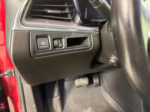 Used 2020 Cadillac XT5 Luxury w/ LPO, Floor Liner Package image 13