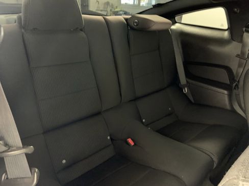 Used 2012 Ford Mustang GT image 14
