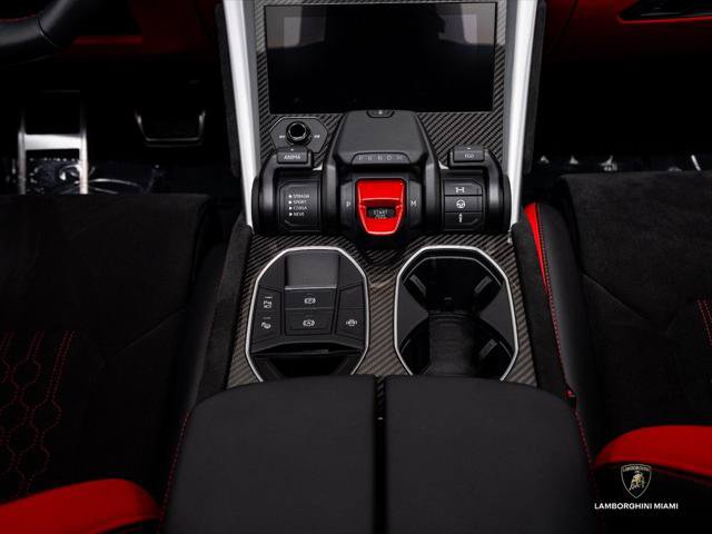 Used 2024 Lamborghini Urus S AWD/4WD image 34