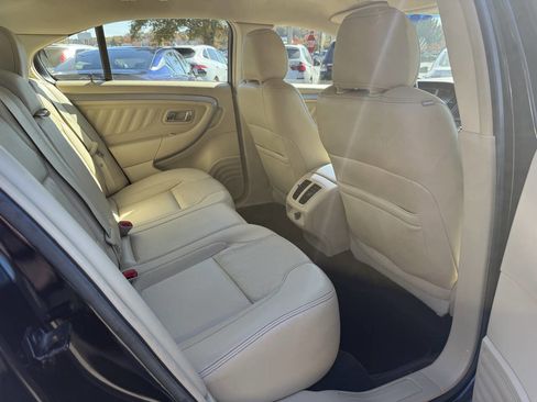 Used 2017 Ford Taurus SEL w/ Equipment Group 201A image 14