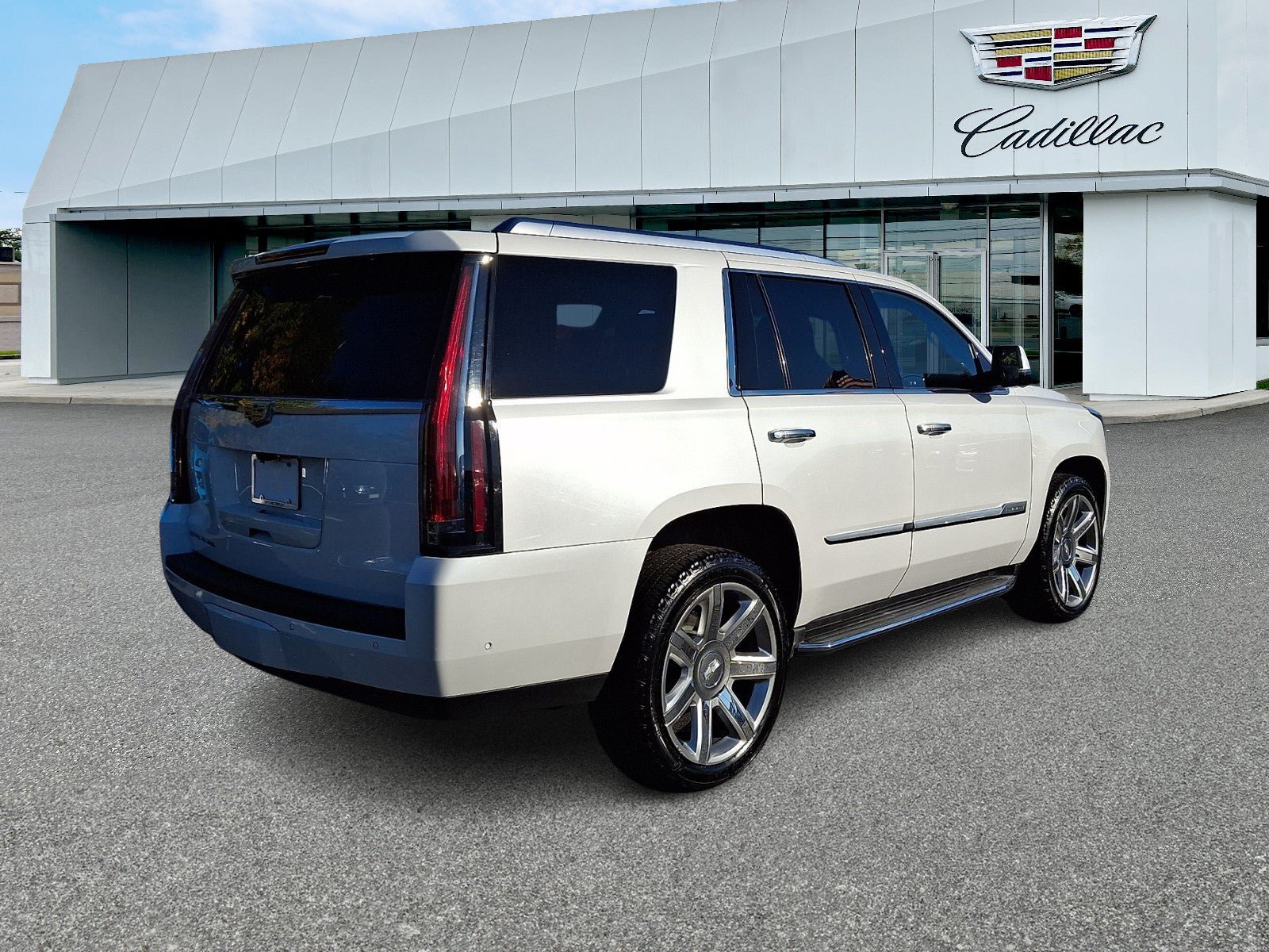 Used 2020 Cadillac Escalade Luxury AWD/4WD image 6