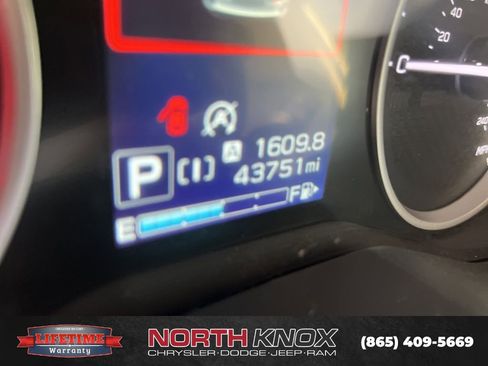 Used 2023 Subaru Forester Premium AWD/4WD image 31
