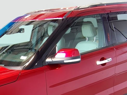 Used 2018 Ford Explorer Limited w/ Ford Safe & Smart Package AWD/4WD image 8
