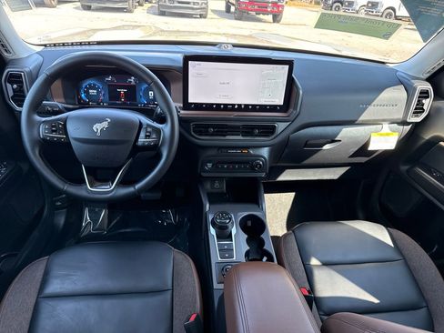 Certified 2025 Ford Bronco Sport Outer Banks w/ Outer Banks Tech Package+ image 6