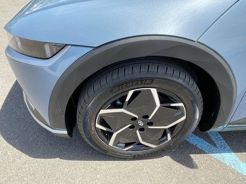 Certified 2024 Hyundai Ioniq 5 SEL AWD/4WD image 9