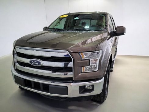 Used 2015 Ford F150 Lariat w/ Max Trailer Tow Package image 14
