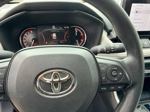Used 2024 Toyota RAV4 XLE AWD/4WD image 21