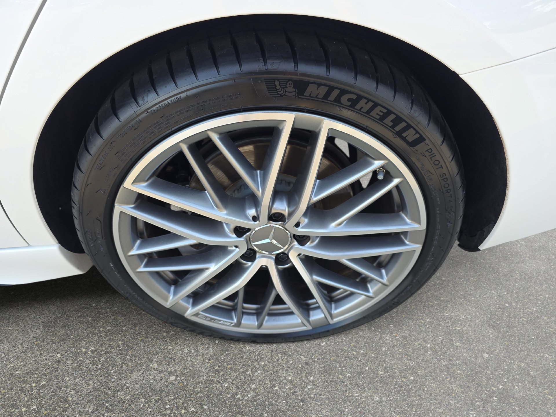 Certified 2024 Mercedes-Benz C 43 AMG 4MATIC Sedan image 32