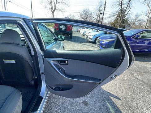 Used 2013 Hyundai Elantra GLS FWD image 26