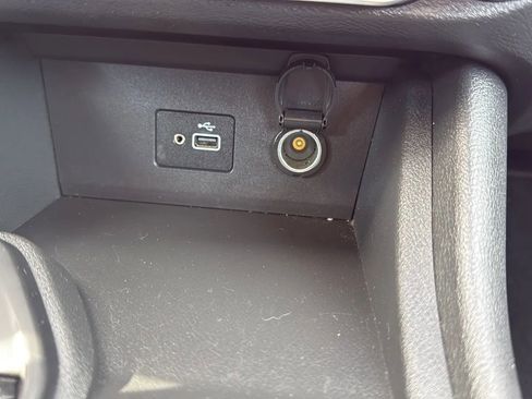 Used 2022 Nissan Sentra S image 19