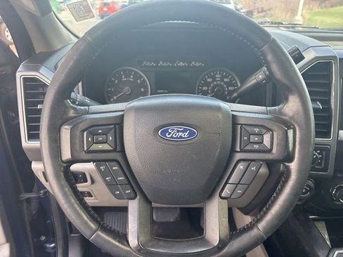 Used 2019 Ford F150 XLT w/ Equipment Group 302A Luxury image 16