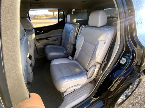 Certified 2021 GMC Acadia SLT image 20