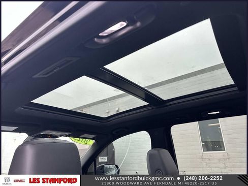 Used 2023 Cadillac XT6 Sport w/ LPO, ONYX Package image 15