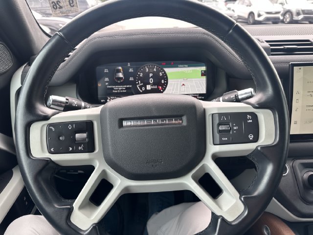 Used 2022 Land Rover Defender 110 S AWD/4WD image 14