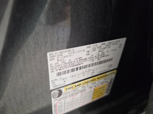 Used 2019 Ford Expedition XLT w/ Equipment Group 202A RWD image 39