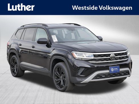 Used 2023 Volkswagen Atlas SE w/ Black Wheel Package AWD/4WD image 1