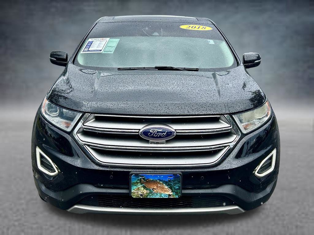 Used 2018 Ford Edge Titanium w/ Equipment Group 302A AWD/4WD image 2