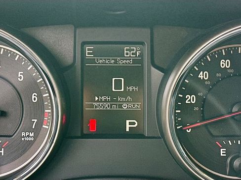 Used 2011 Jeep Grand Cherokee Laredo image 8