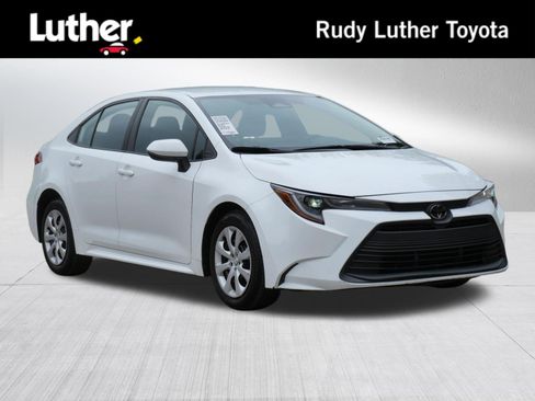 Certified 2024 Toyota Corolla LE FWD image 1