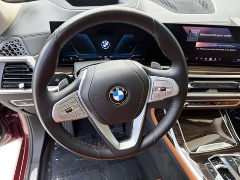 Used 2024 BMW X7 xDrive40i AWD/4WD image 11
