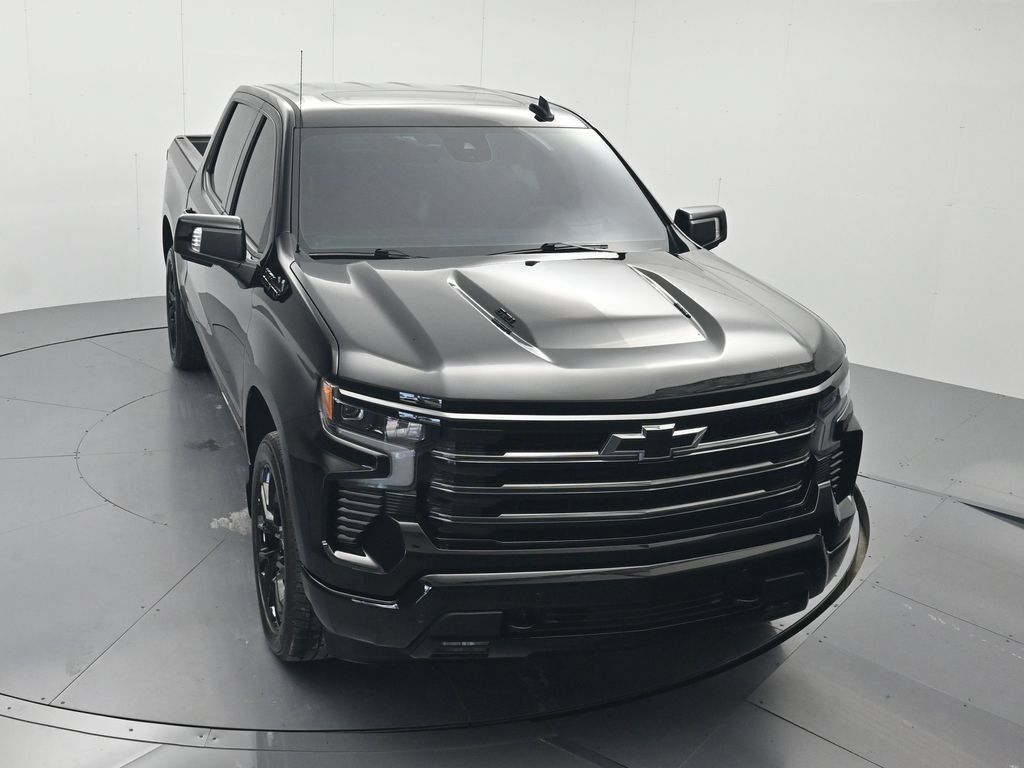 Used 2026 Chevrolet Silverado 1500 High Country w/ Midnight Edition AWD/4WD image 32