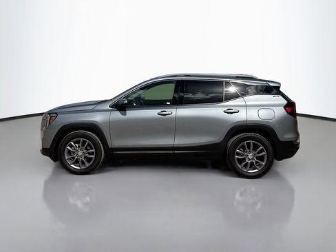 Used 2023 GMC Terrain SLT w/ Infotainment Package II FWD image 4