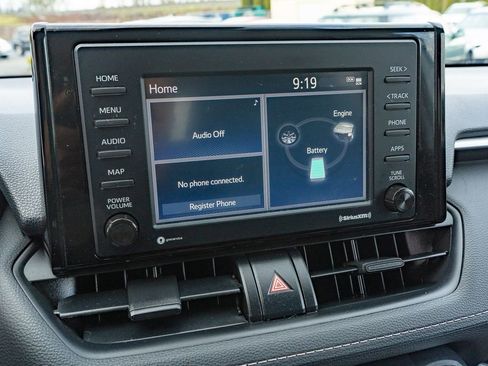 Used 2021 Toyota RAV4 XLE w/ Convenience Package image 26