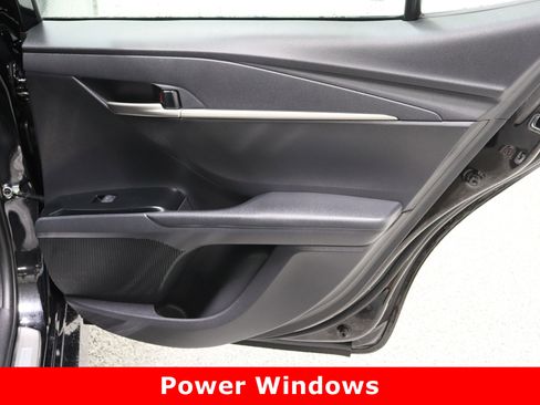 Used 2026 Toyota Camry LE image 32