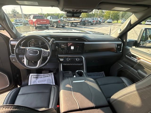 Used 2024 GMC Sierra 2500 Denali w/ Denali Reserve Package AWD/4WD image 32