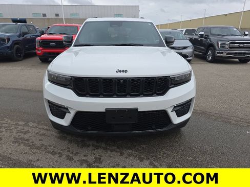 Used 2024 Jeep Grand Cherokee Limited w/ Luxury Tech Group II AWD/4WD image 2