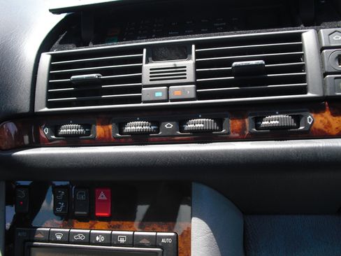 Used 1997 Mercedes-Benz S 500 Coupe image 15