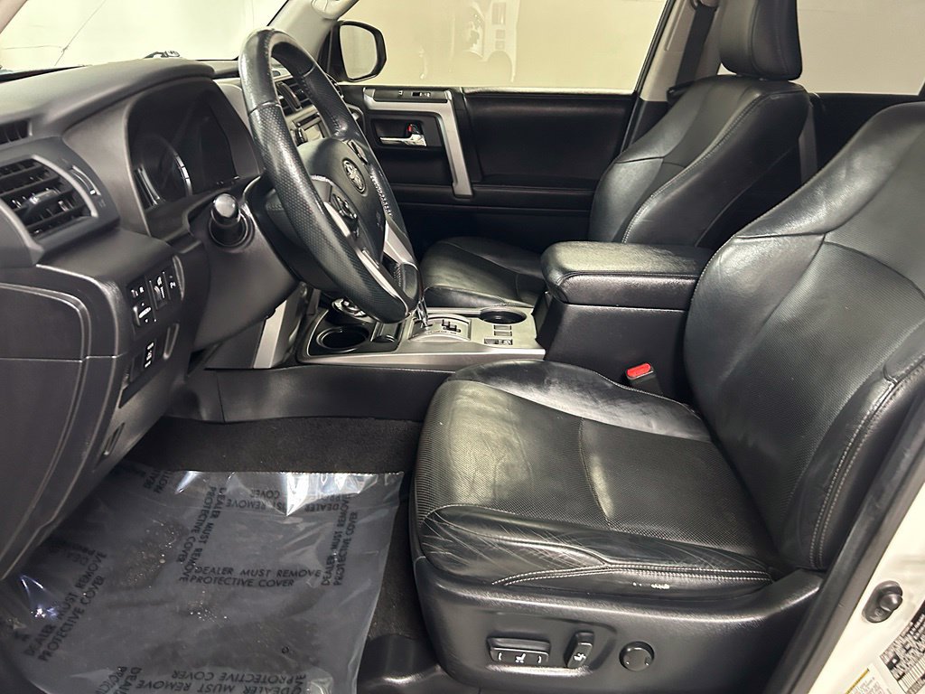 Used 2015 Toyota 4Runner Limited AWD/4WD image 12