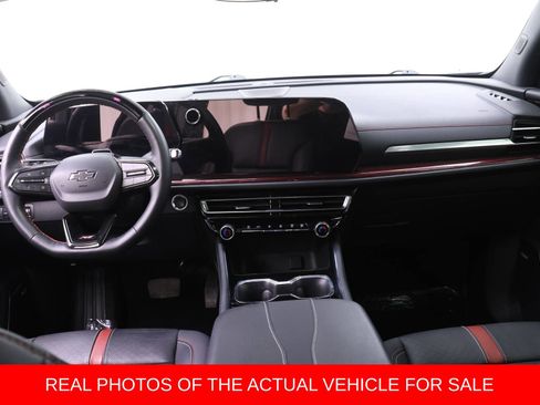 Used 2024 Chevrolet Traverse RS image 5