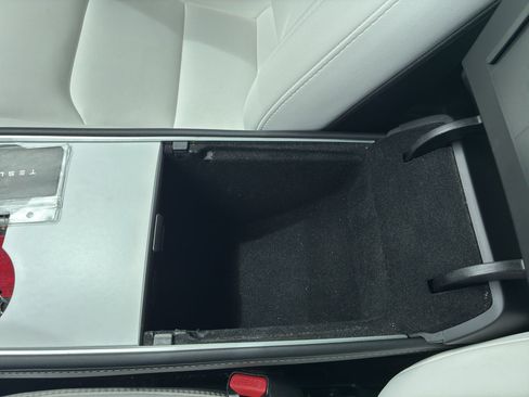 Used 2022 Tesla Model Y Performance AWD/4WD image 29