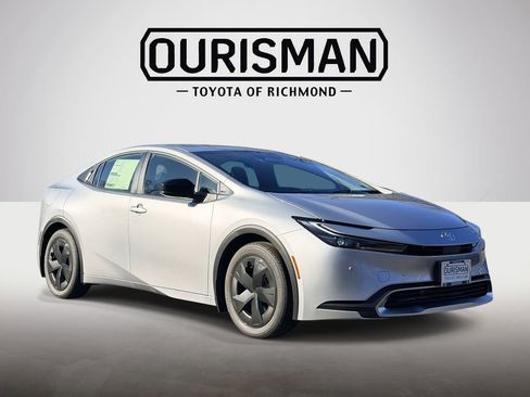 New 2026 Toyota Prius Plug-In Hybrid image 1