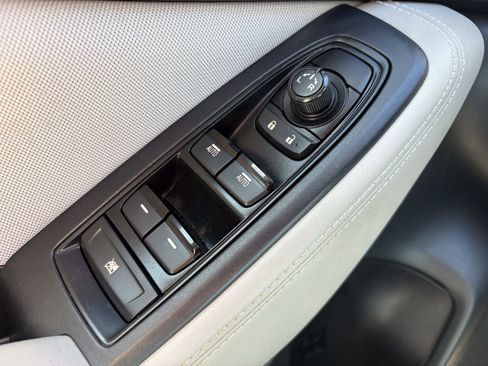 Used 2023 Subaru Forester Premium AWD/4WD image 16