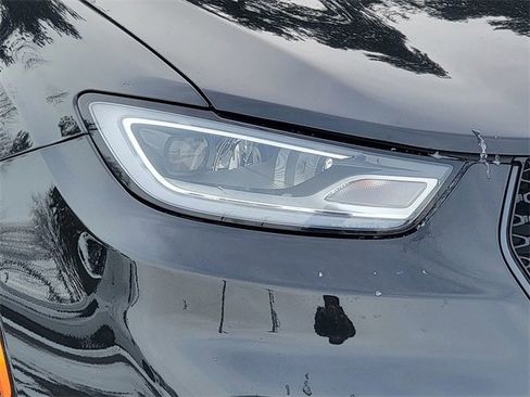 Certified 2023 Chrysler Pacifica Touring-L w/ S Appearance Package image 15