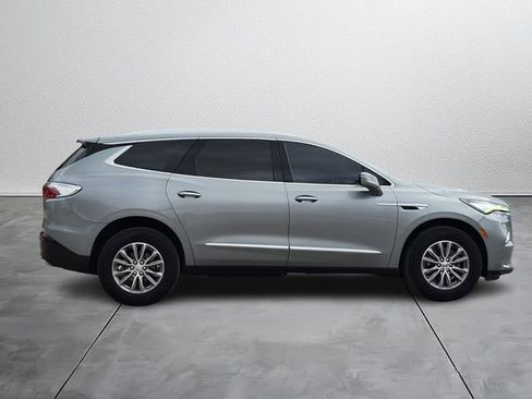 Used 2023 Buick Enclave Premium image 5