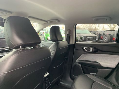 Used 2022 Jeep Compass Latitude w/ Convenience Group image 31