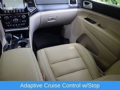 Used 2020 Jeep Grand Cherokee Limited AWD/4WD image 15